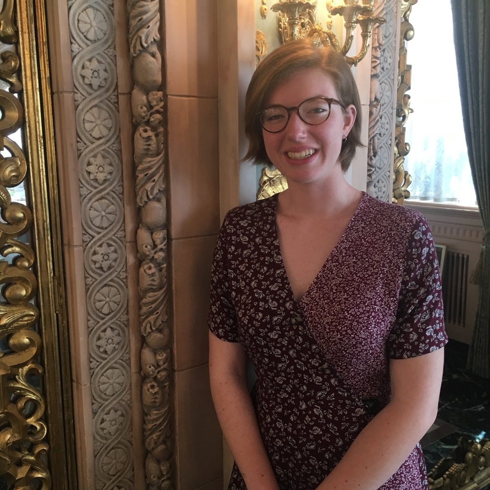 Meet your Posher, Lily